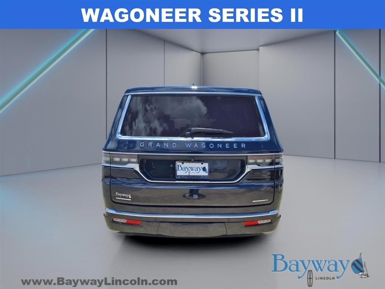 Jeep Grand Wagoneer Series II 4WD 2022