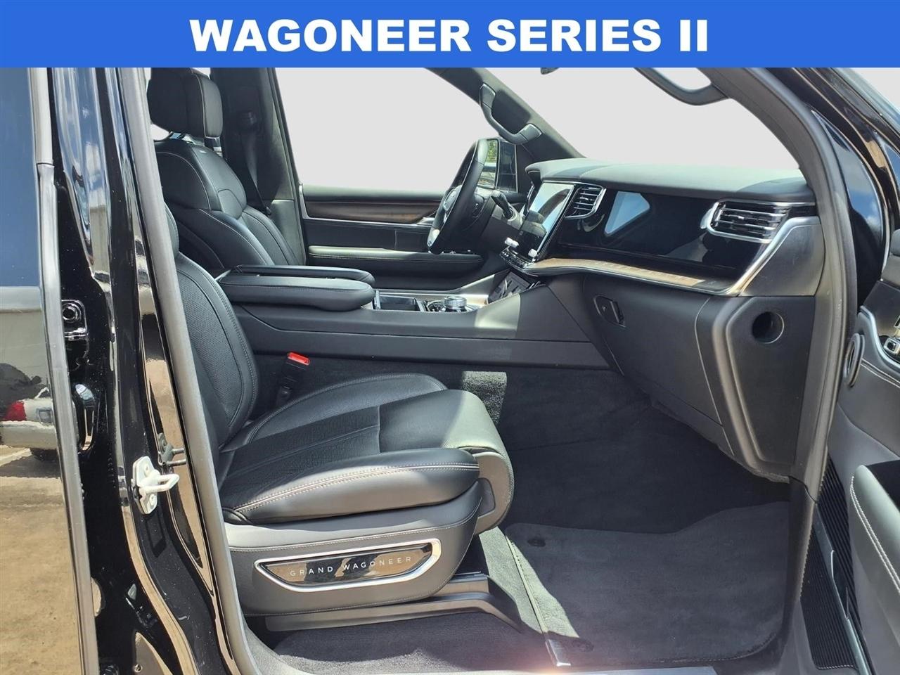 Jeep Grand Wagoneer Series II 4WD 2022
