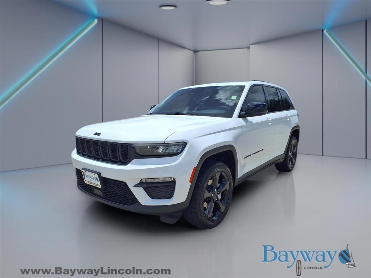 Jeep Grand Cherokee Limited 2WD 2023