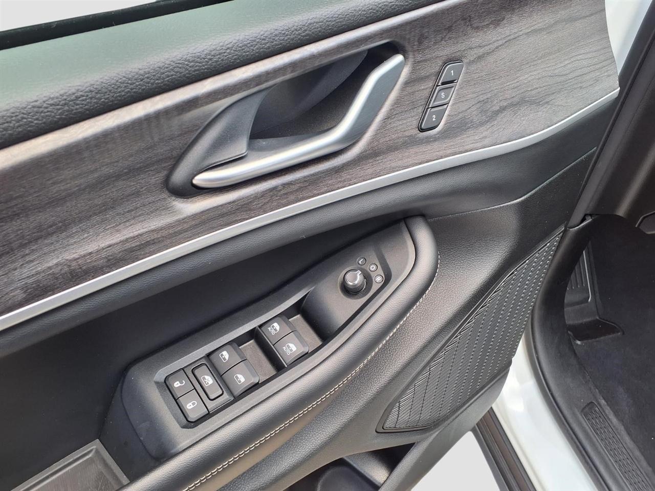 Jeep Grand Cherokee Limited 2WD 2023