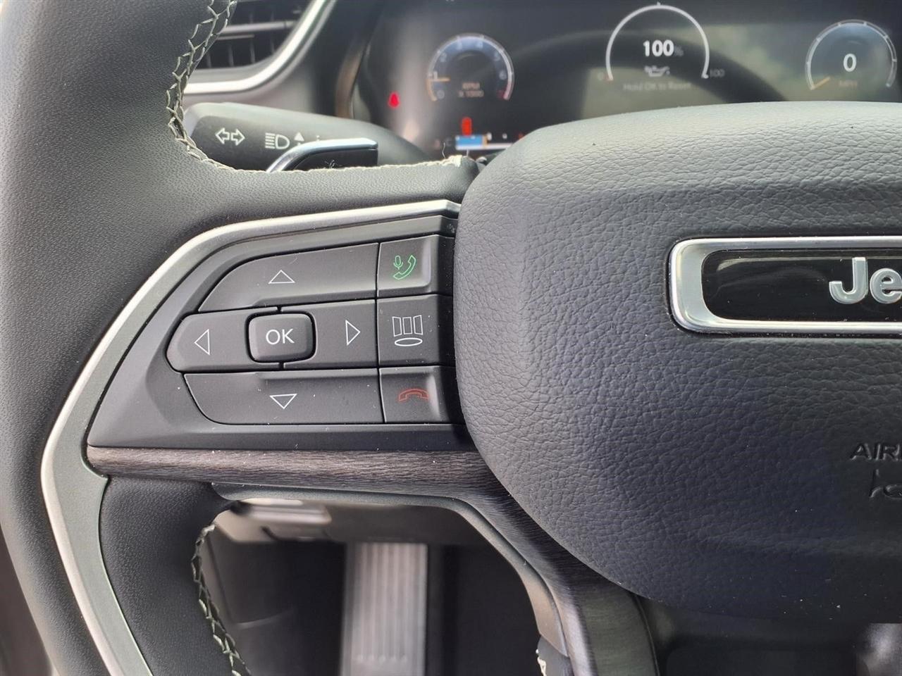 Jeep Grand Cherokee Limited 2WD 2023