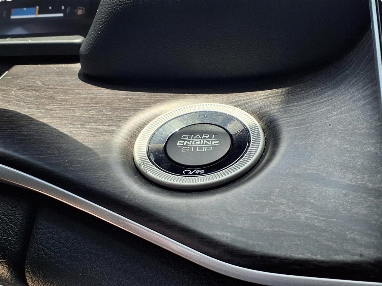 Jeep Grand Cherokee Limited 2WD 2023