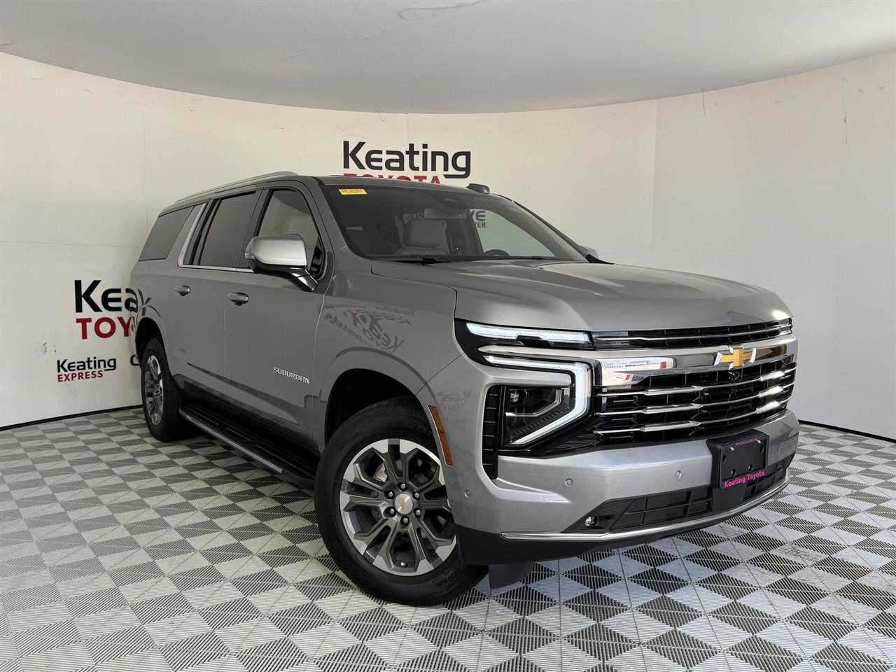 Chevrolet Suburban LT 2025