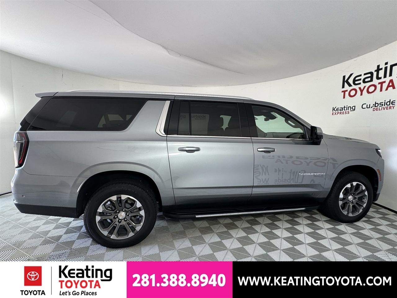 Chevrolet Suburban LT 2025
