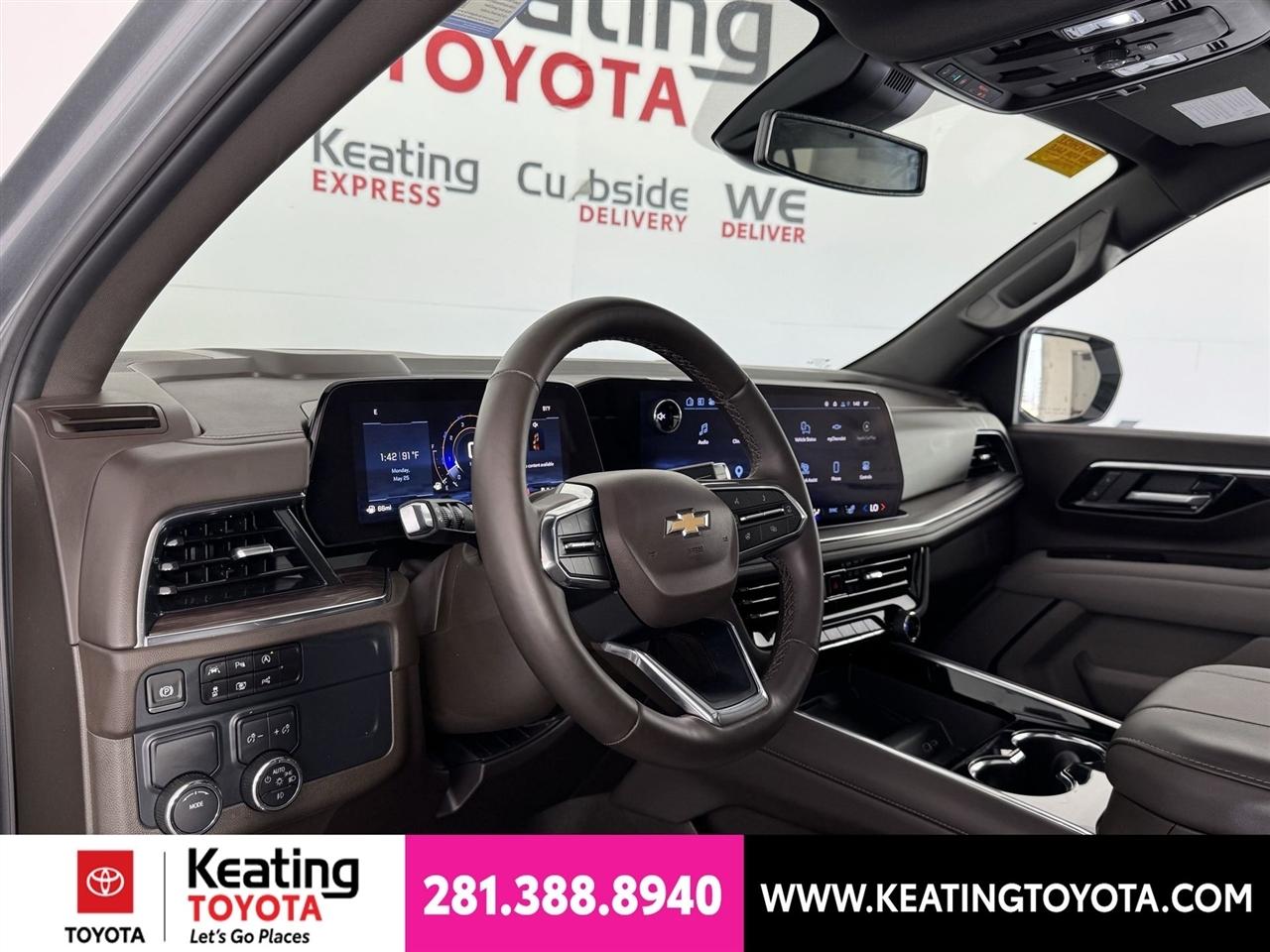 Chevrolet Suburban LT 2025