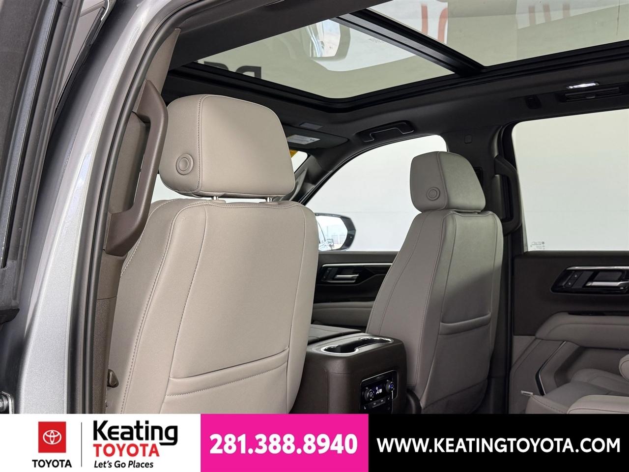 Chevrolet Suburban LT 2025