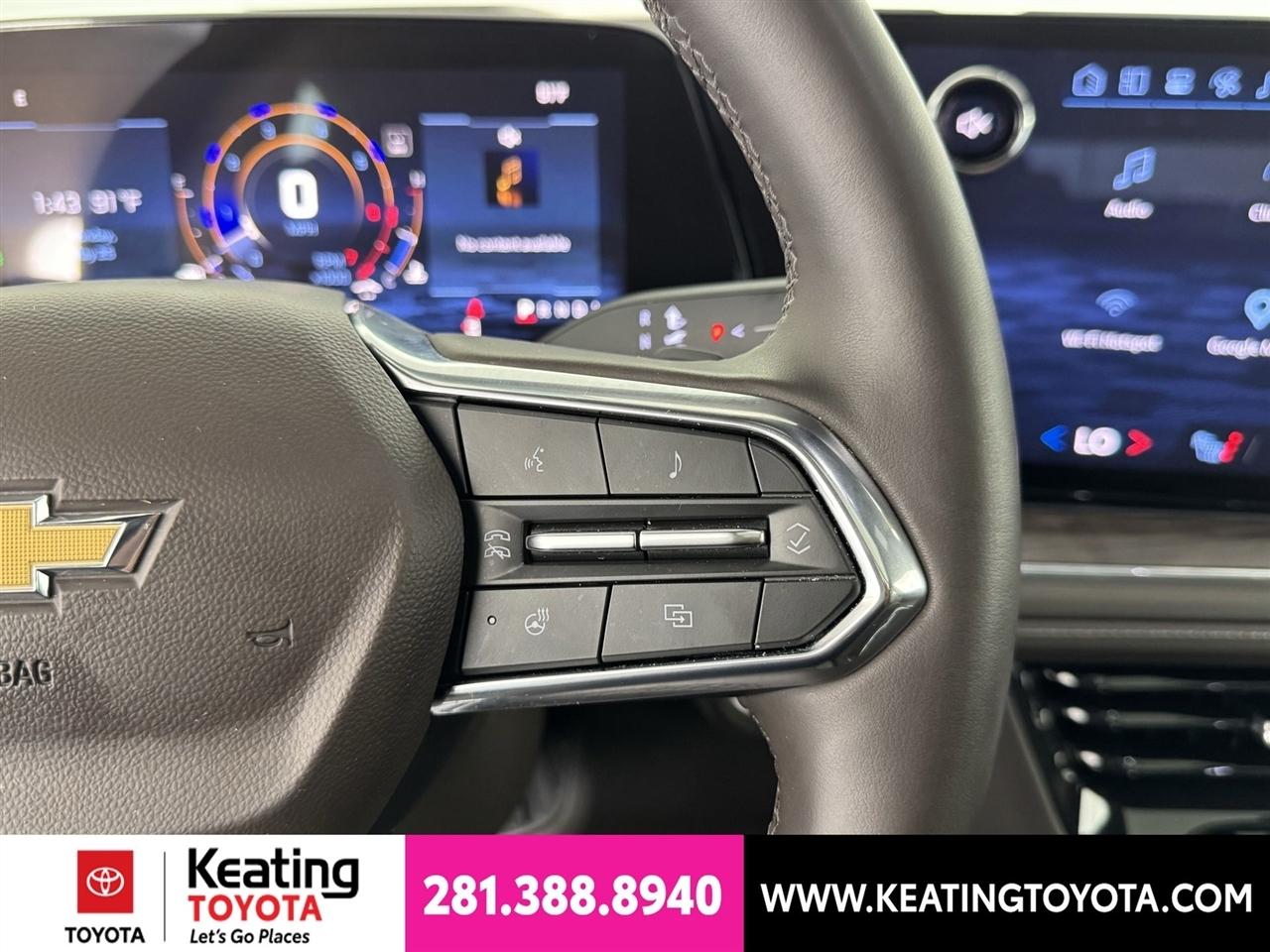Chevrolet Suburban LT 2025