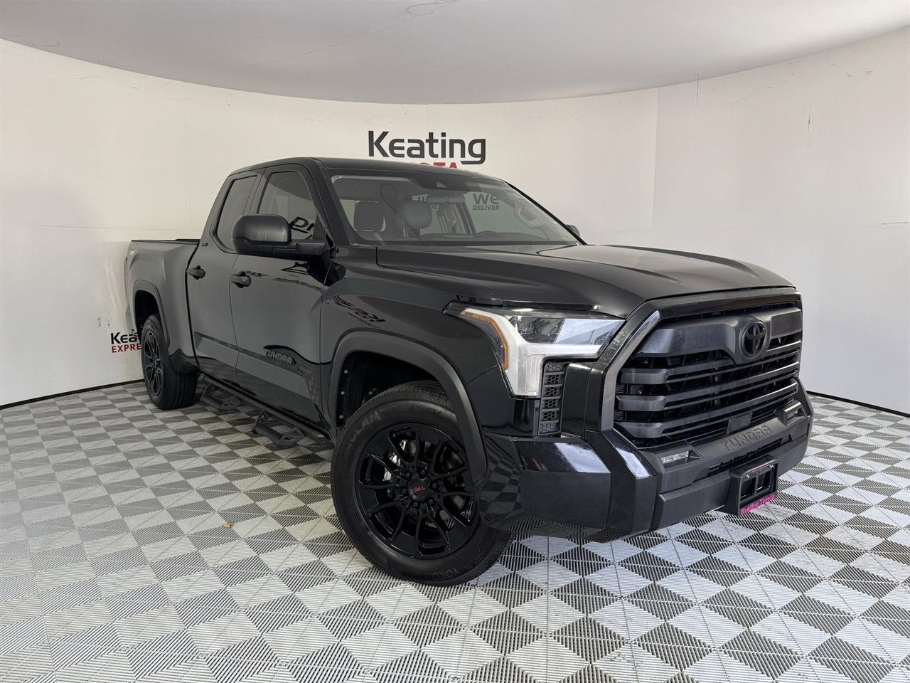 Toyota Tundra SR5 Double Cab 4WD 2023
