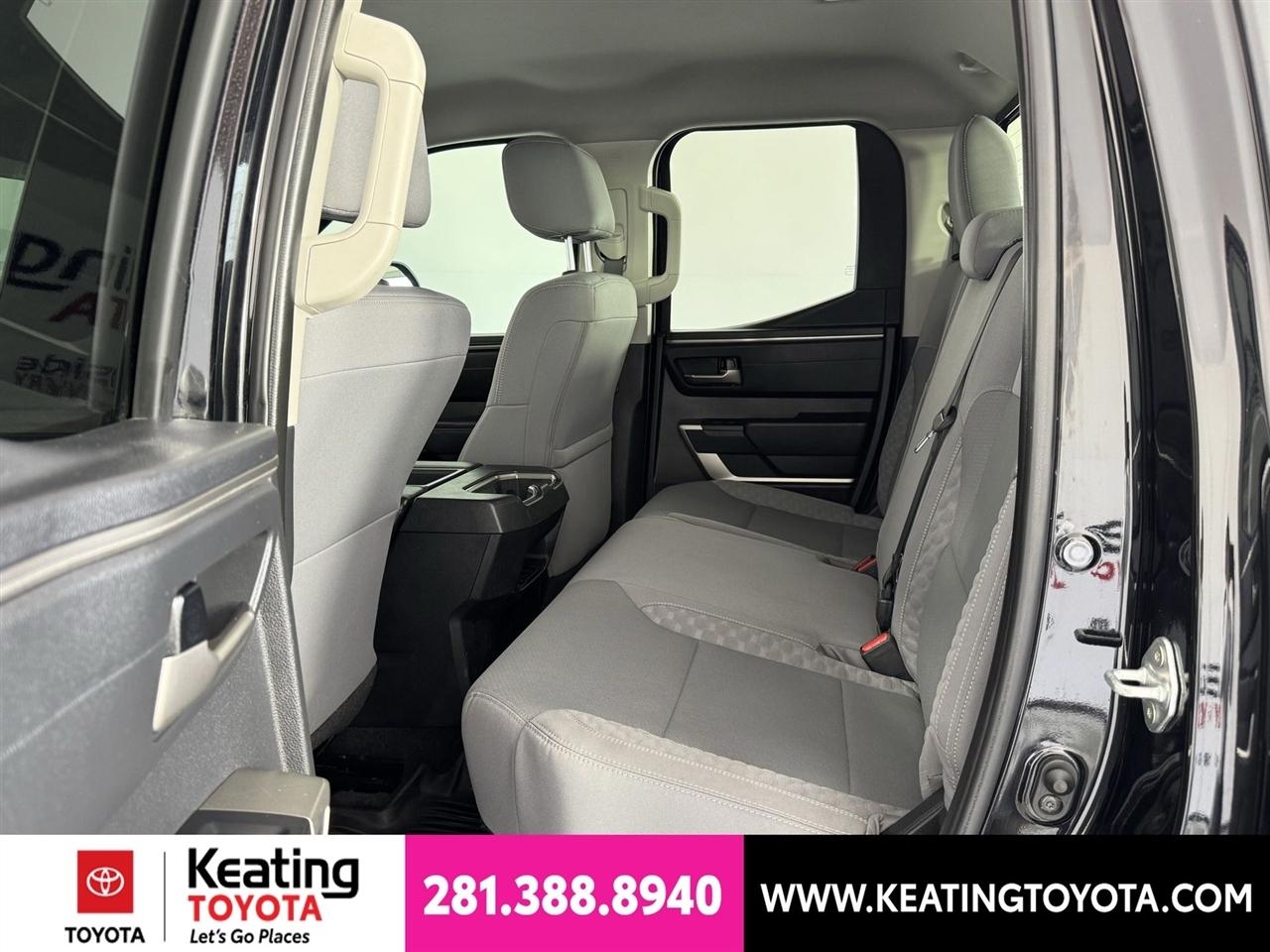 Toyota Tundra SR5 Double Cab 4WD 2023