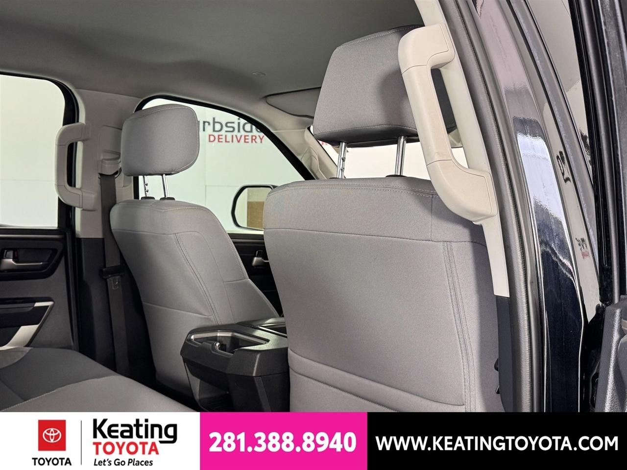 Toyota Tundra SR5 Double Cab 4WD 2023