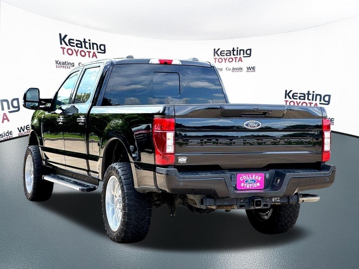 Ford F-250 SD Lariat Crew Cab 4WD 2022