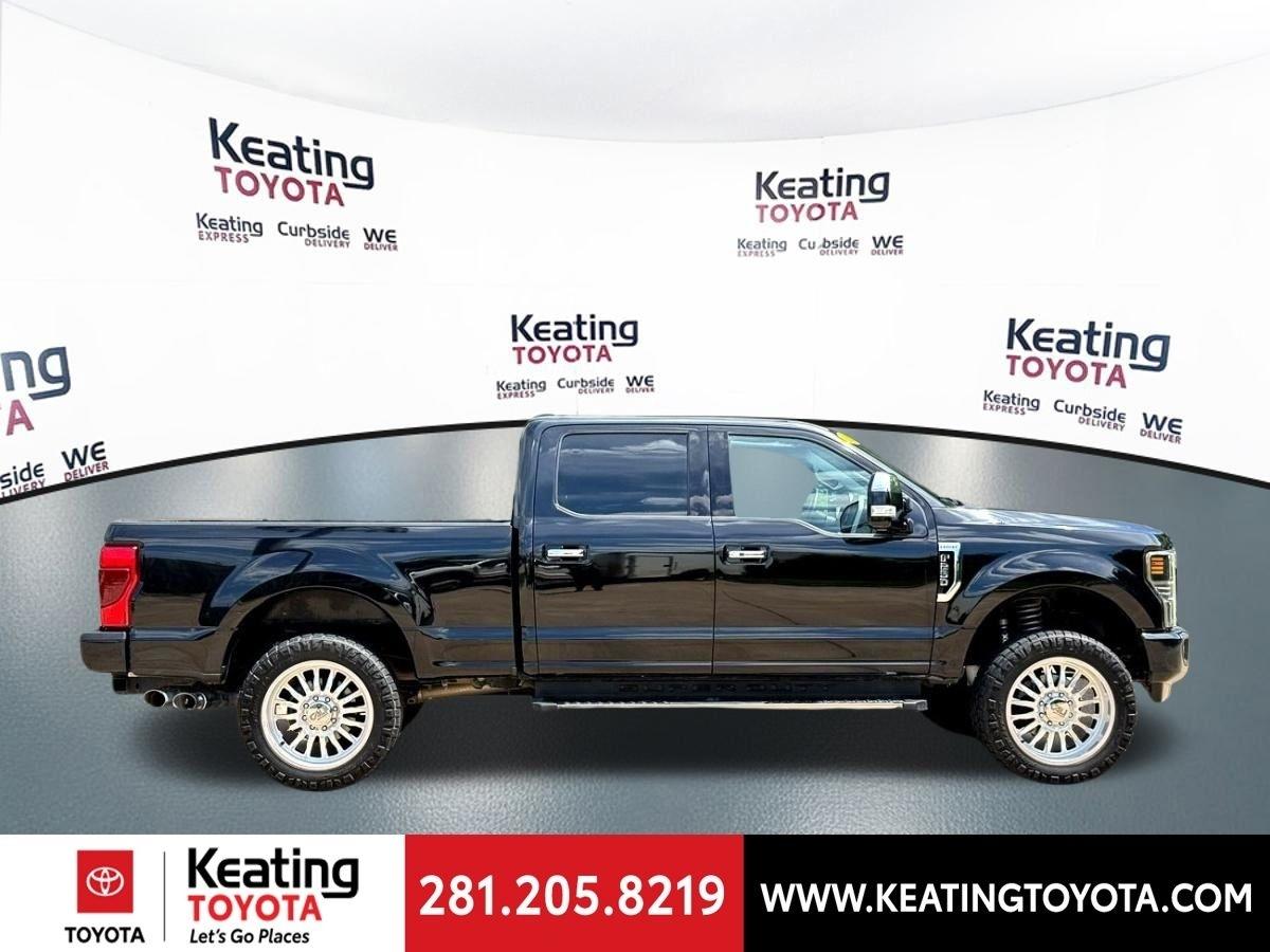 Ford F-250 SD Lariat Crew Cab 4WD 2022
