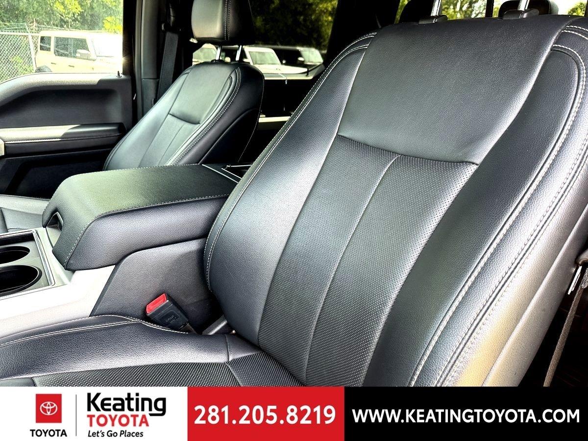 Ford F-250 SD Lariat Crew Cab 4WD 2022