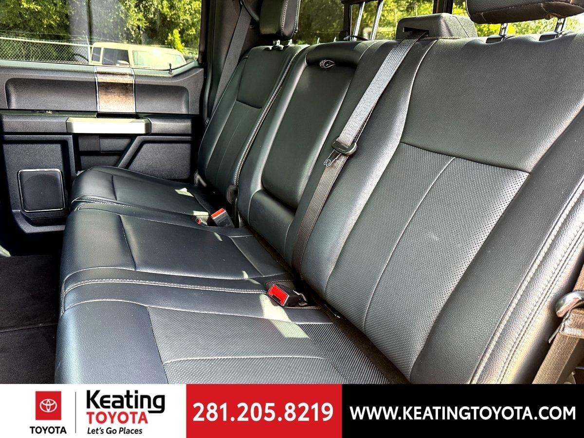 Ford F-250 SD Lariat Crew Cab 4WD 2022