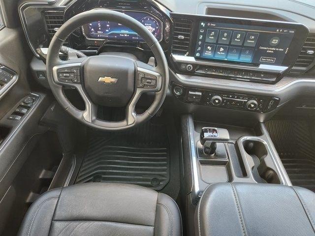 Chevrolet Silverado 1500 LTZ Crew Cab 4WD 2024