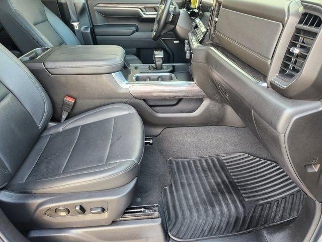 Chevrolet Silverado 1500 LTZ Crew Cab 4WD 2024