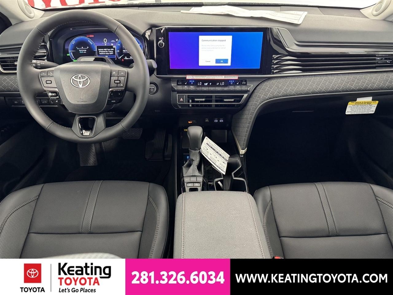 Toyota Camry Hybrid XLE 2026