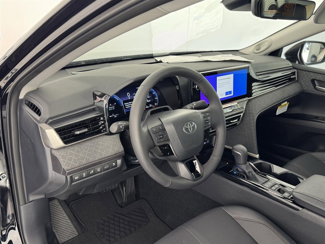 Toyota Camry Hybrid XLE 2026