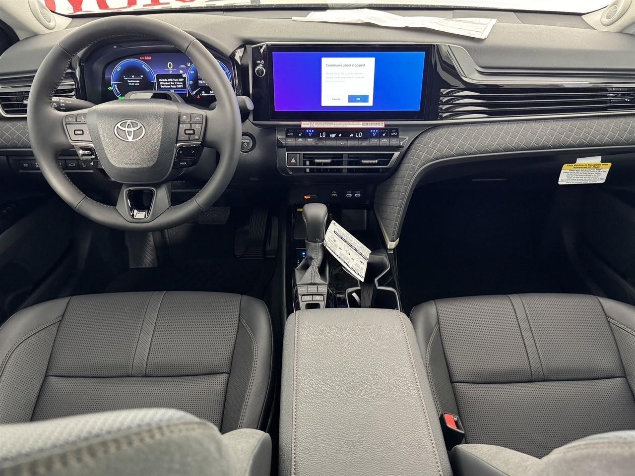 Toyota Camry Hybrid XLE 2026