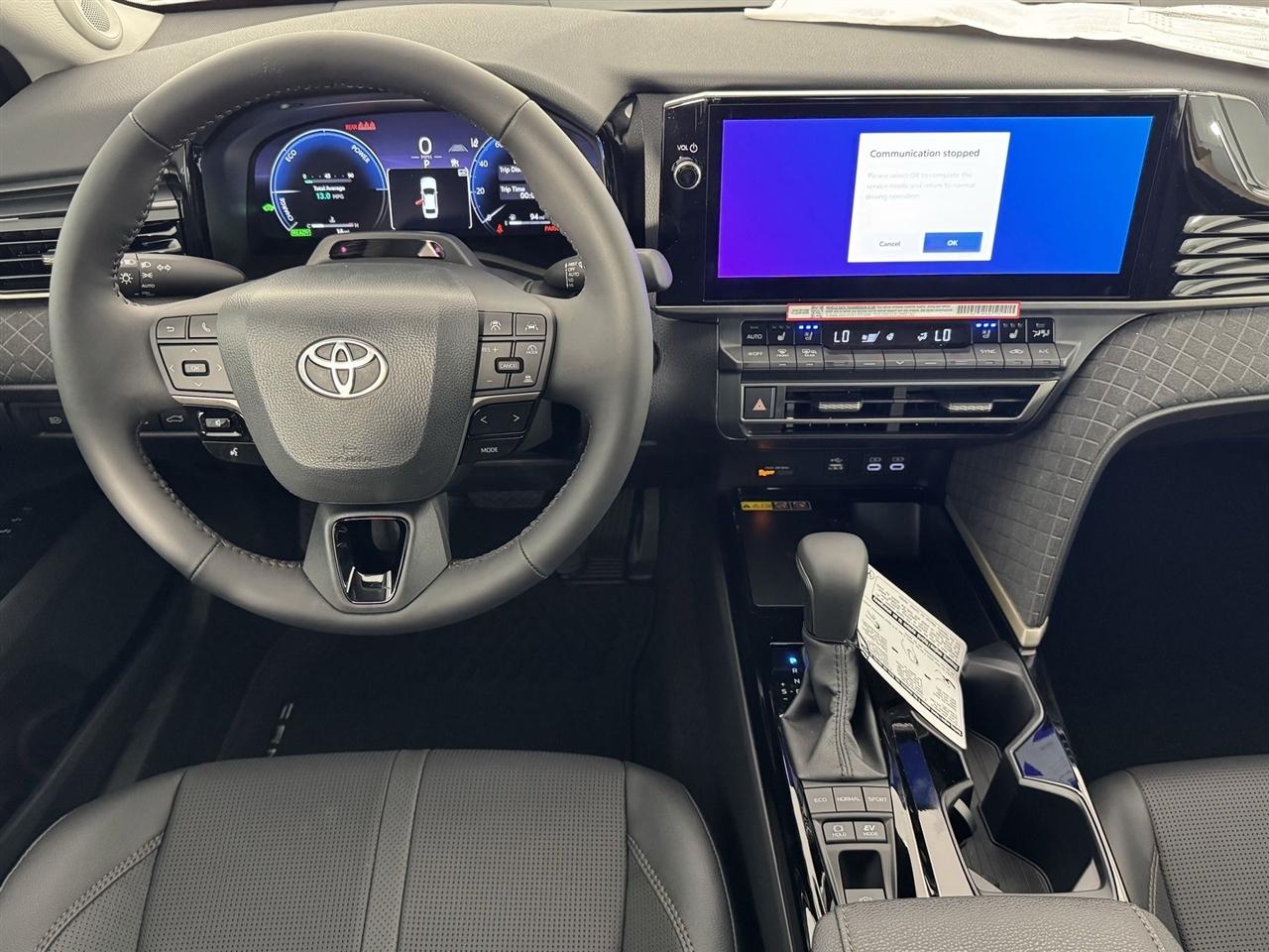 Toyota Camry Hybrid XLE 2026