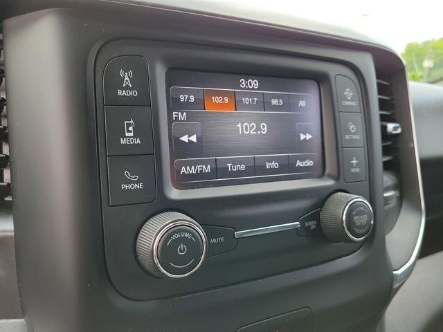 RAM 1500 Big Horn Crew Cab SWB 2WD 2024