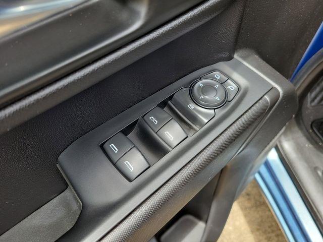 Chevrolet Silverado 1500 Custom Crew Cab 4WD 2024