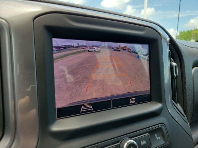 Chevrolet Silverado 1500 Custom Crew Cab 4WD 2024