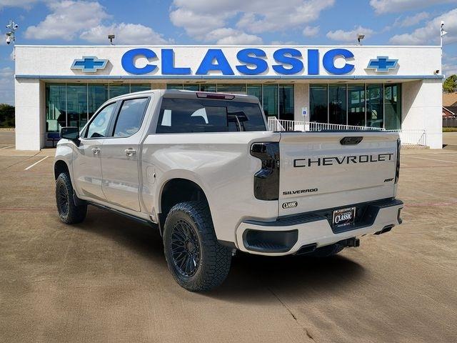 Chevrolet Silverado 1500 RST Crew Cab 4WD 2026