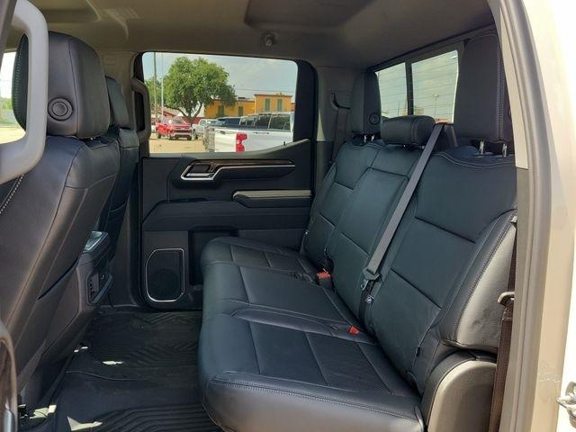 Chevrolet Silverado 1500 RST Crew Cab 4WD 2026