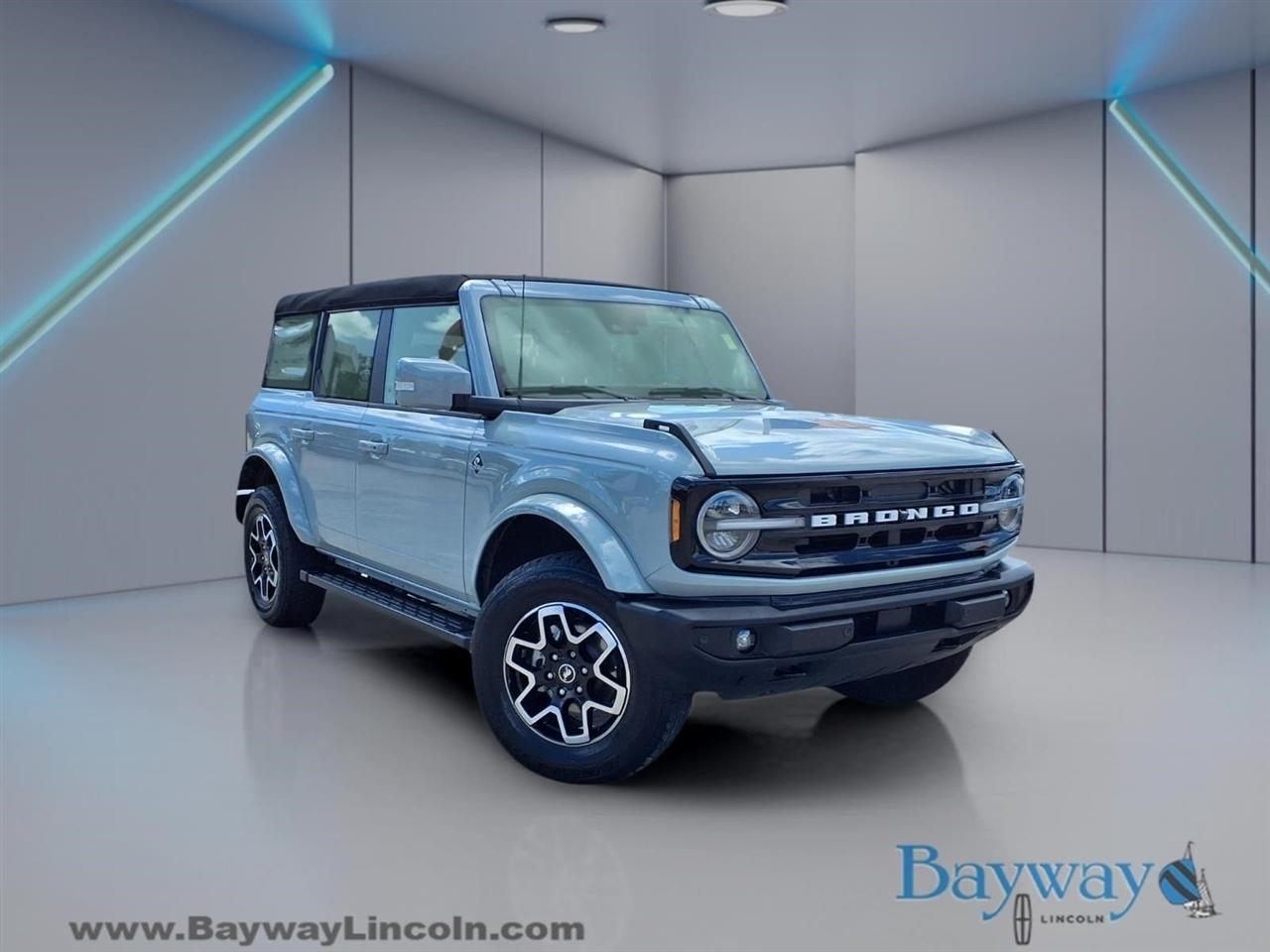 2024 Ford Bronco Outer Banks 4-Door