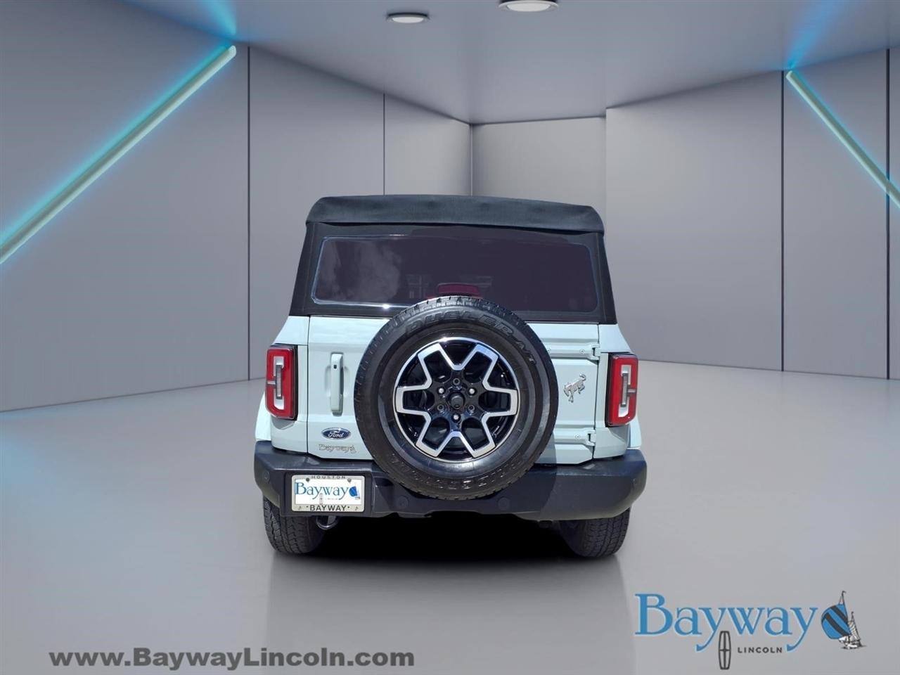 Ford Bronco Outer Banks 4-Door 2024