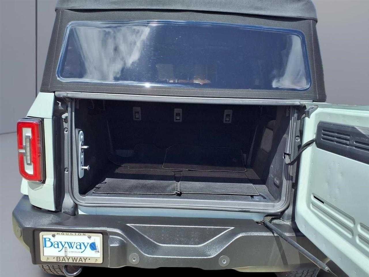 Ford Bronco Outer Banks 4-Door 2024