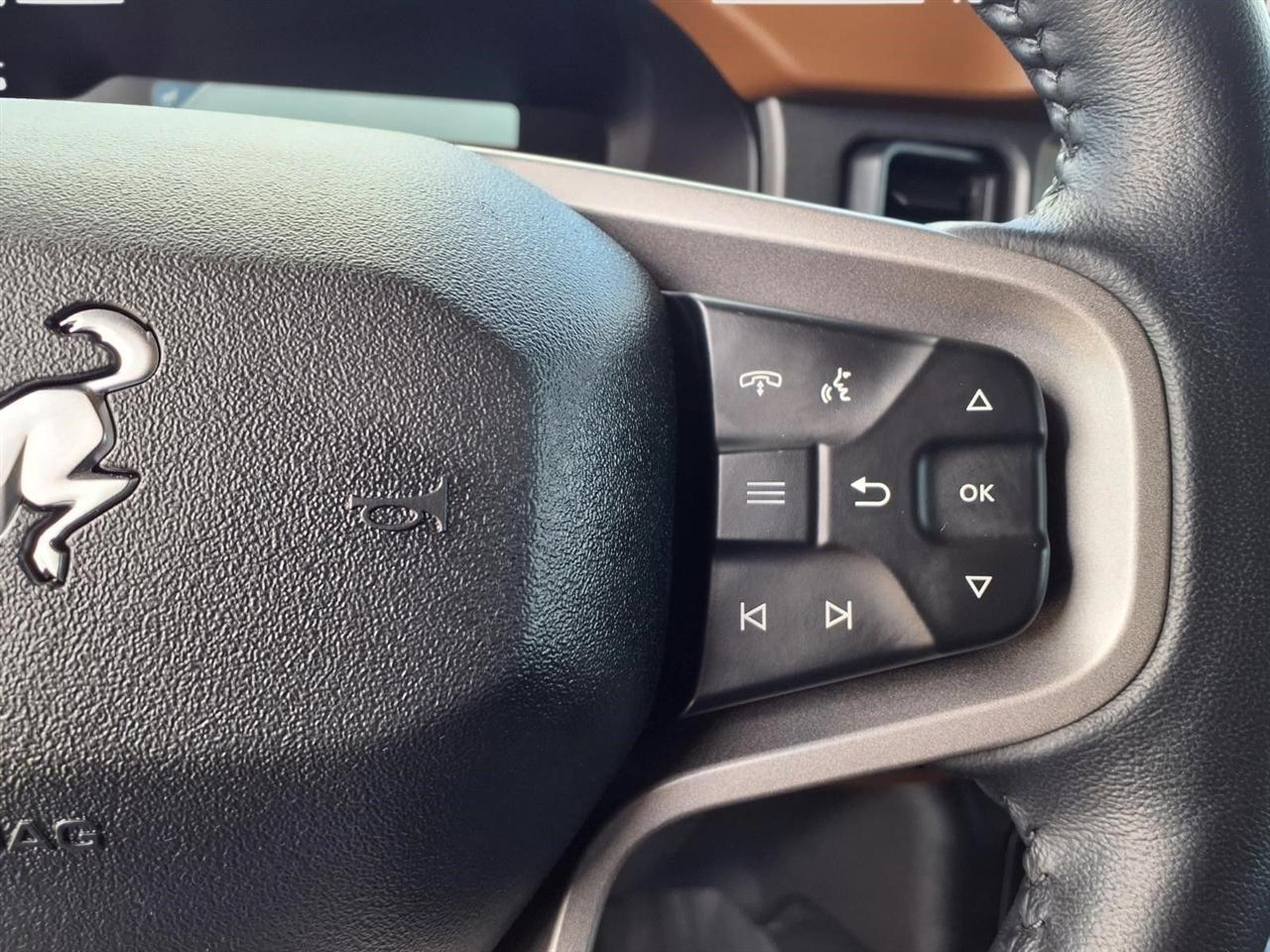 Ford Bronco Outer Banks 4-Door 2024
