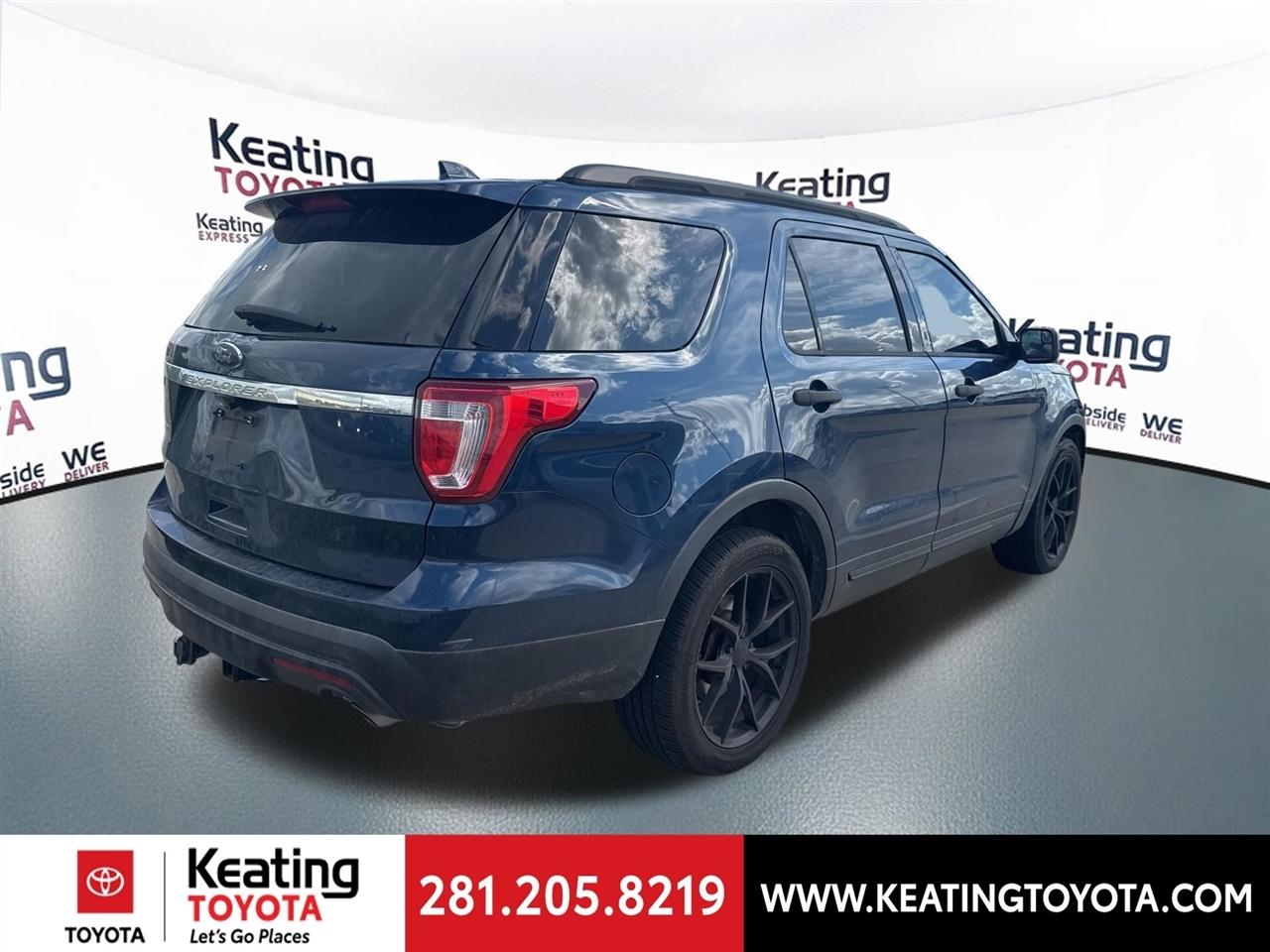 Ford Explorer Base FWD 2017