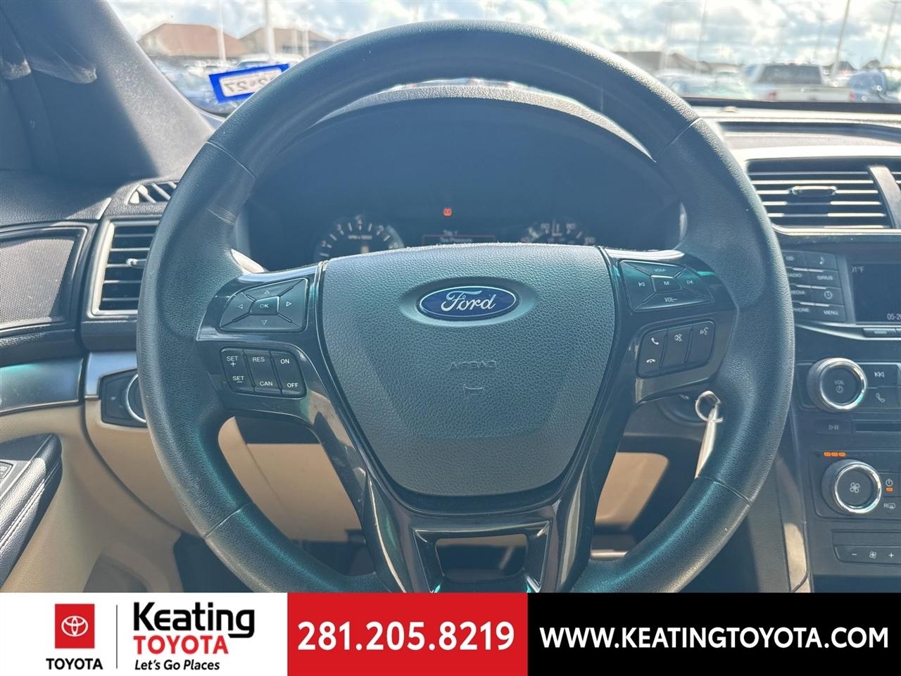 Ford Explorer Base FWD 2017