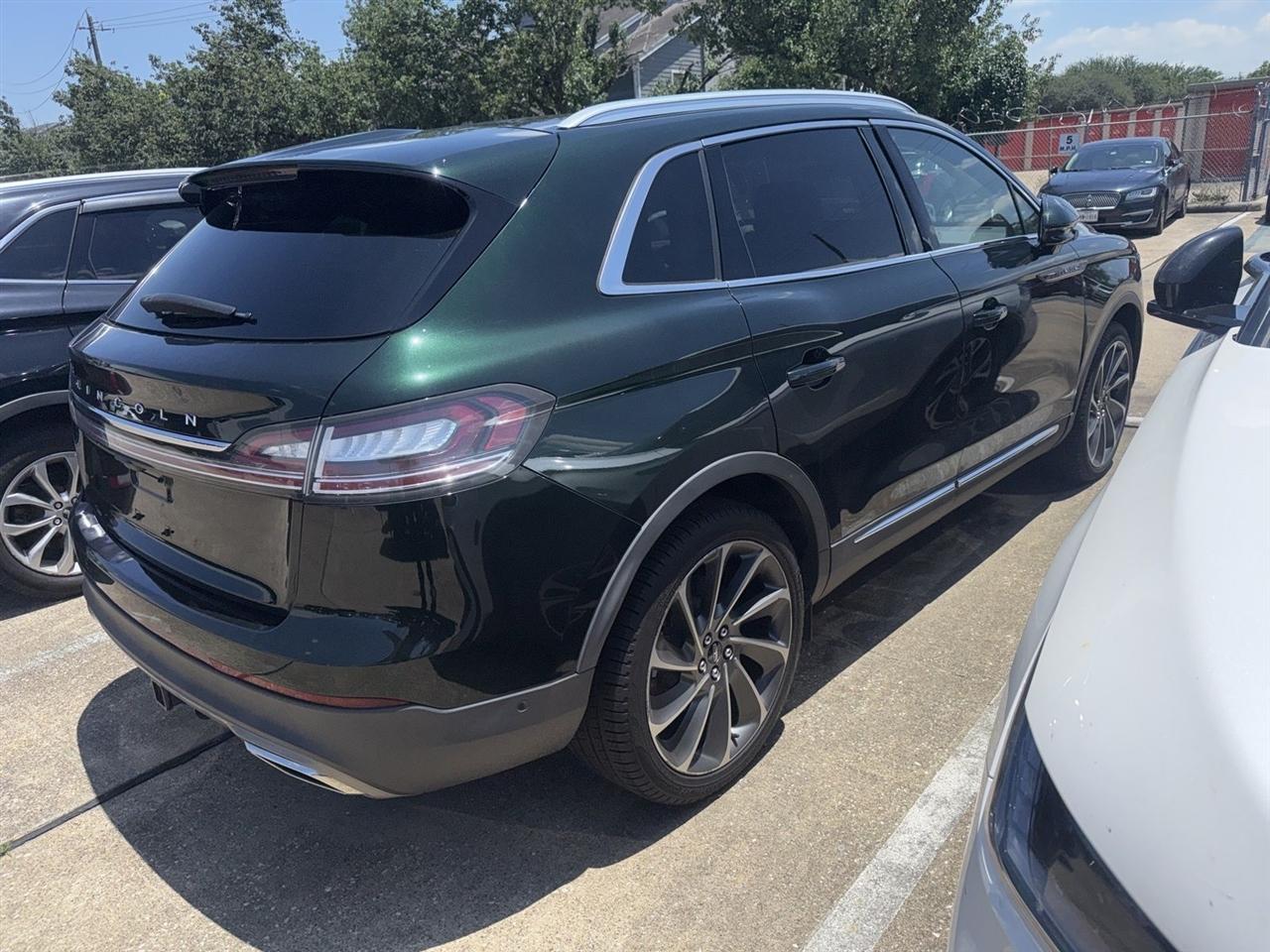 Lincoln Nautilus Reserve AWD 2021