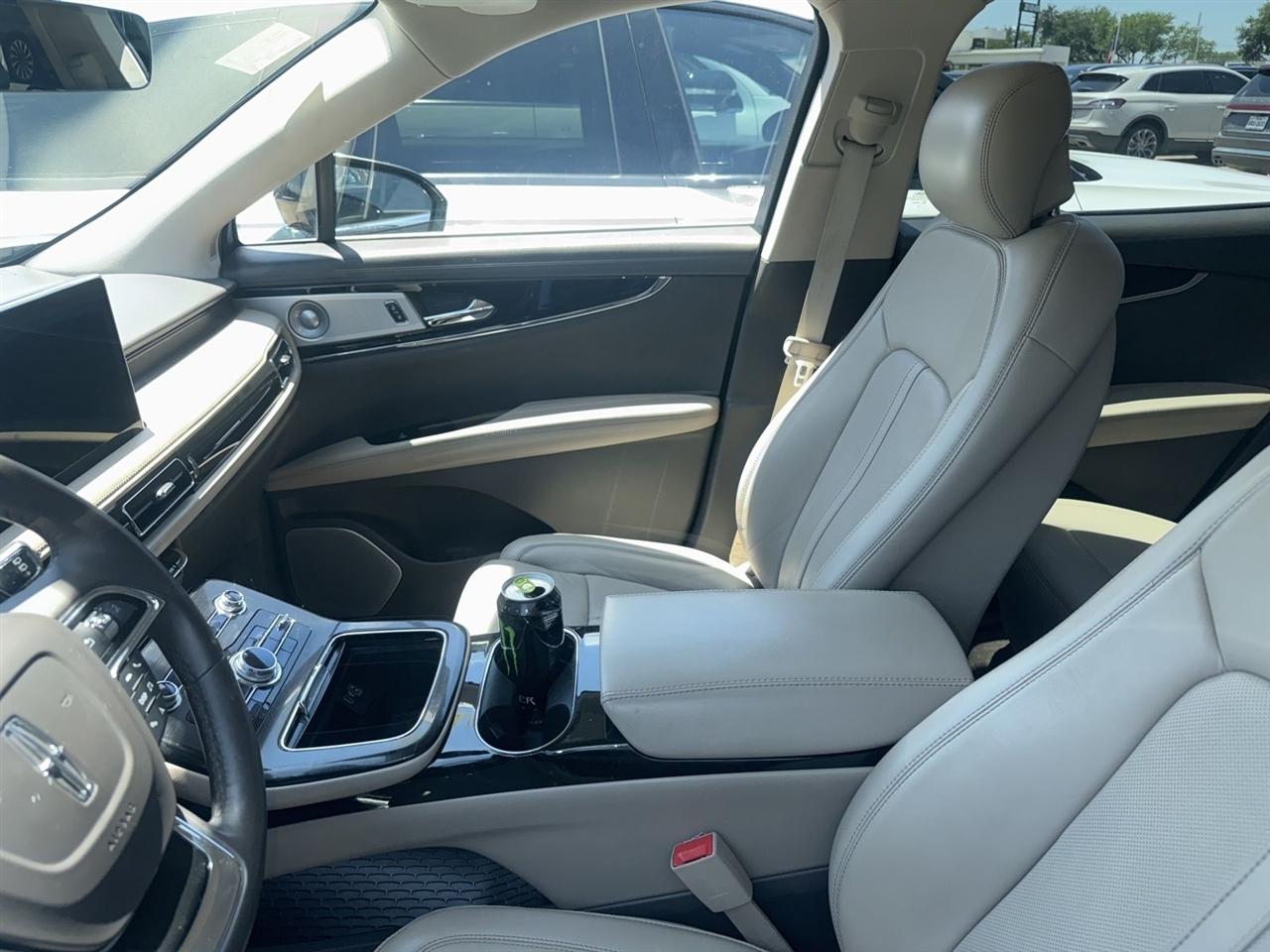 Lincoln Nautilus Reserve AWD 2021