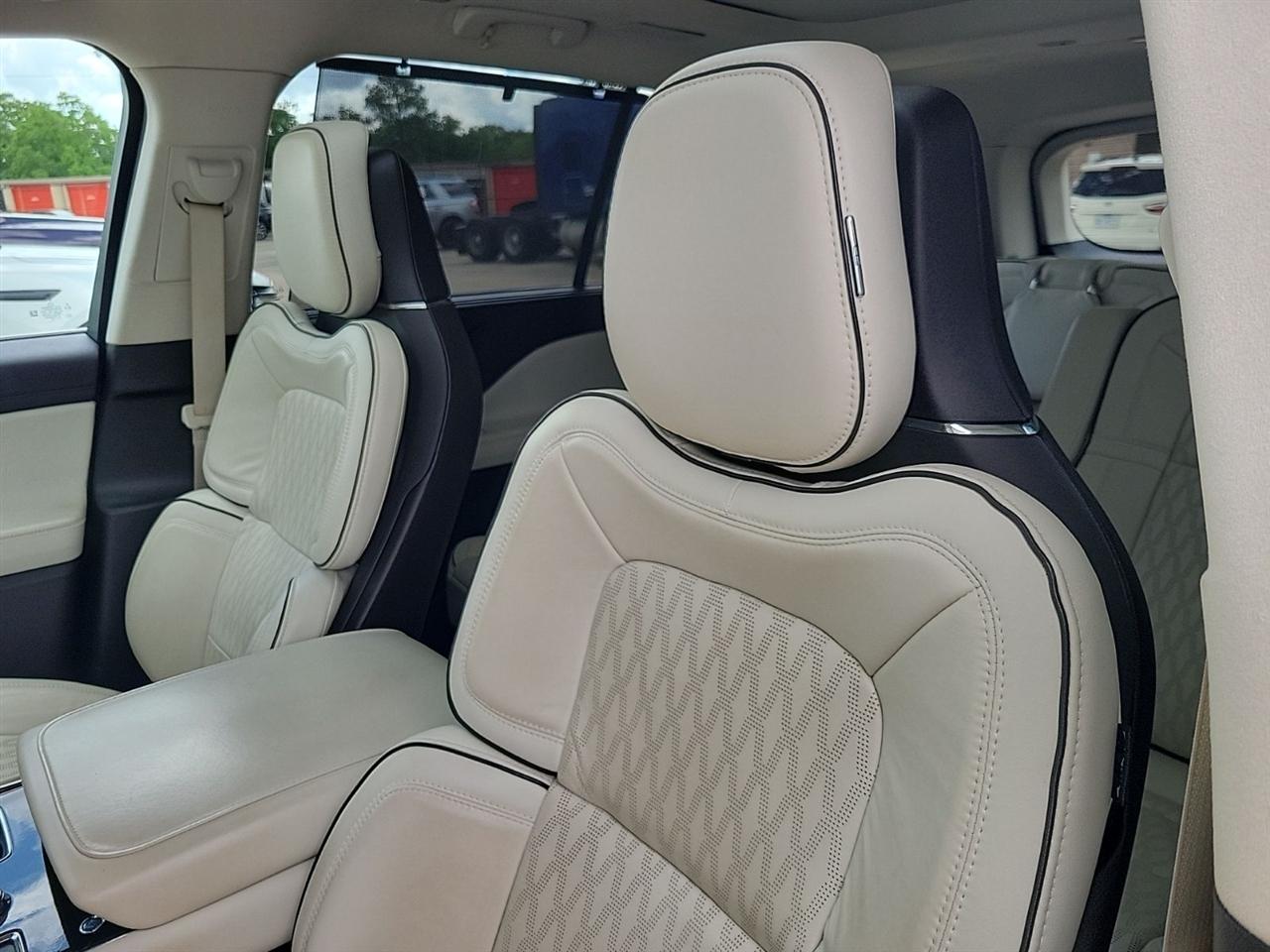 Lincoln Aviator Black Label 2022
