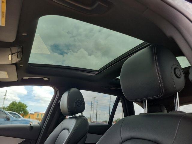 Mercedes-Benz GLC-Class GLC300 2021