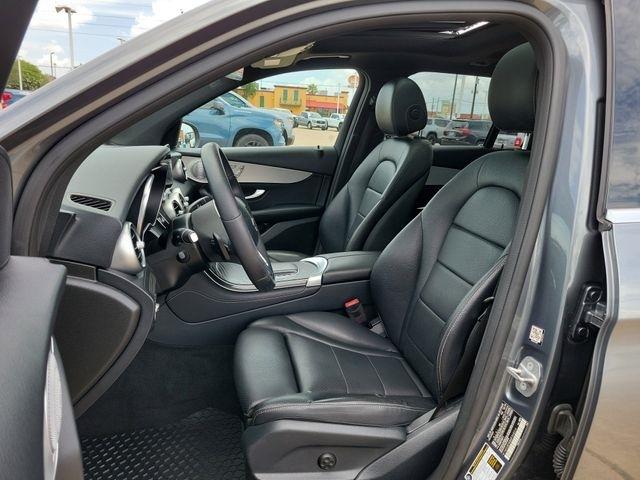Mercedes-Benz GLC-Class GLC300 2021