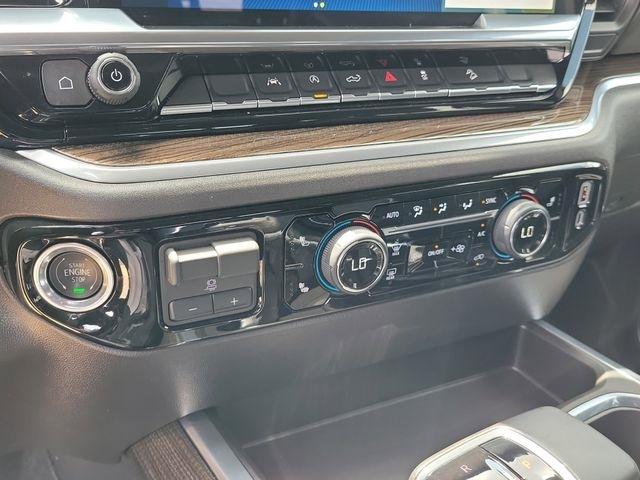 Chevrolet Silverado 1500 Trail Boss LT Crew Cab 4WD 2026