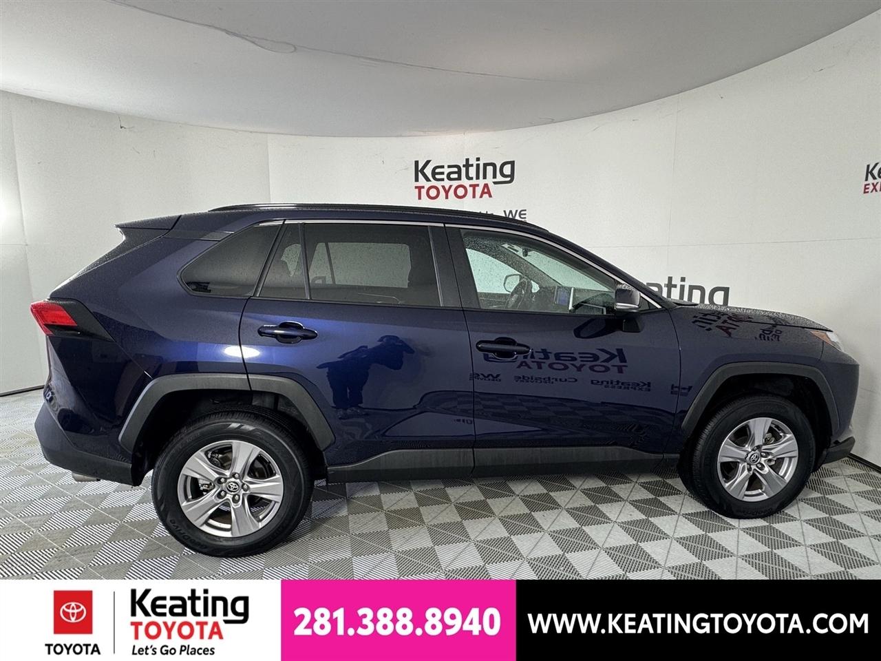 Toyota RAV4 XLE 2025
