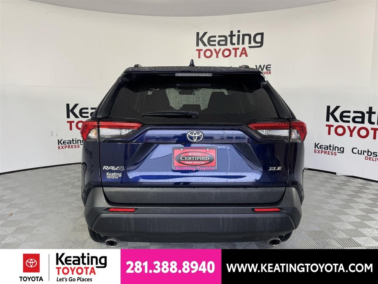 Toyota RAV4 XLE 2025