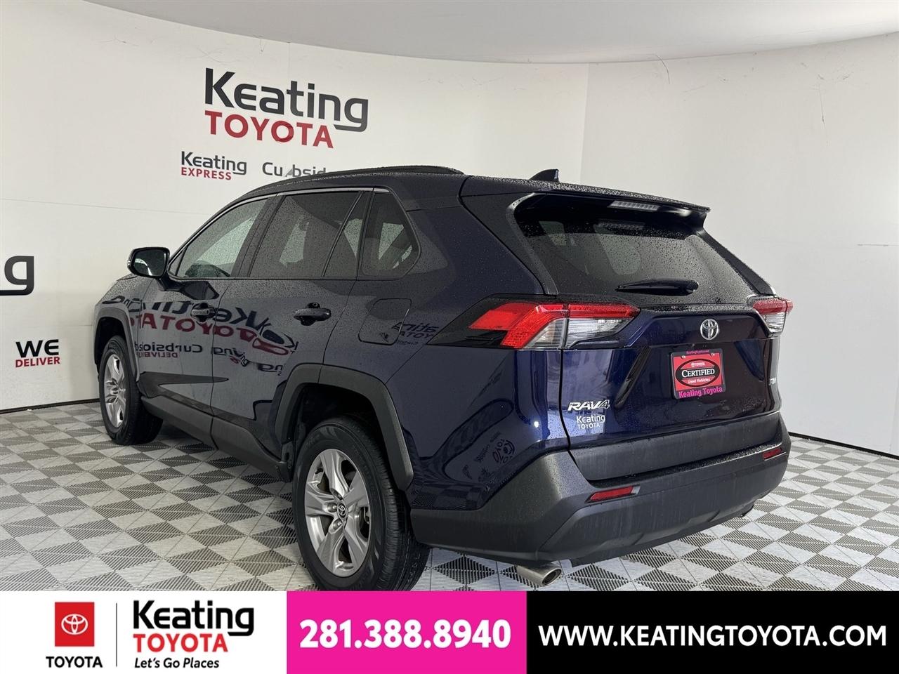 Toyota RAV4 XLE 2025