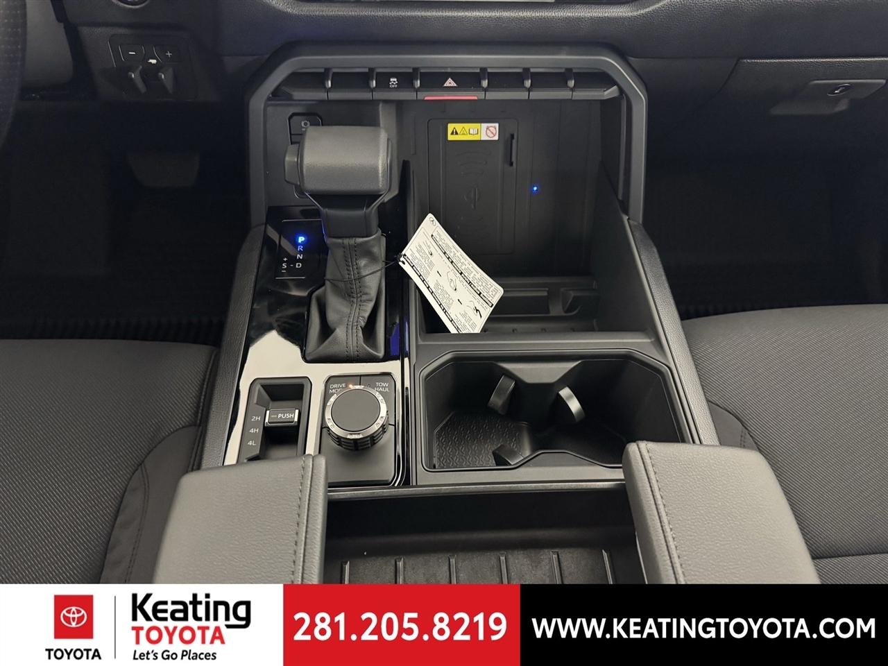 Toyota Tundra SR5 CrewMax 4WD 2026