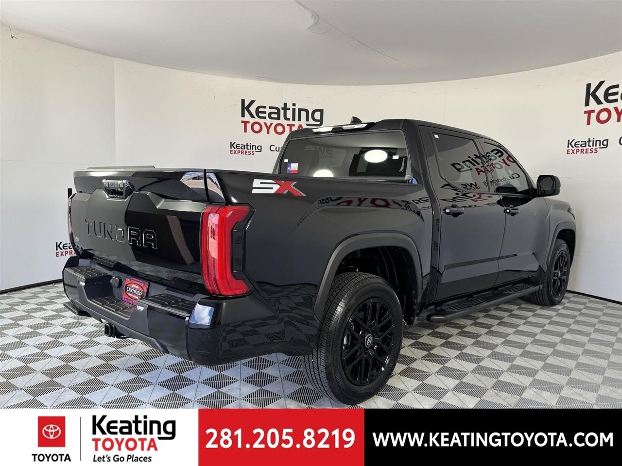 Toyota Tundra SR5 CrewMax 4WD 2026