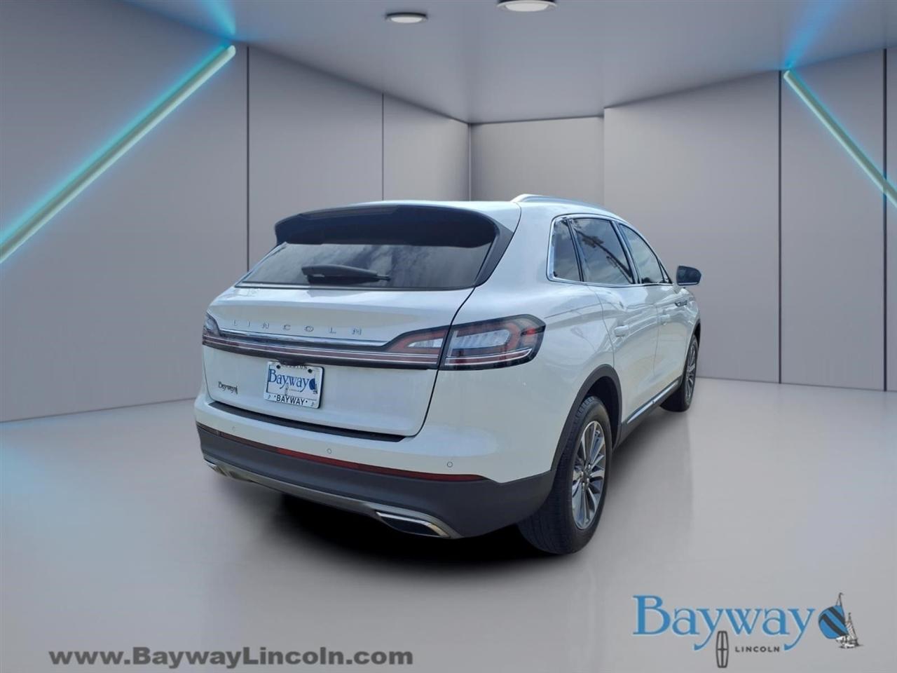 Lincoln Nautilus Base 2023