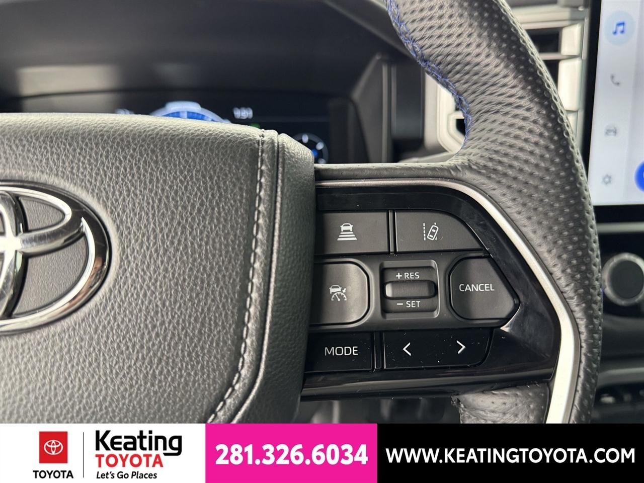 Toyota Tundra Platinum CrewMax 4WD Hybrid 2025