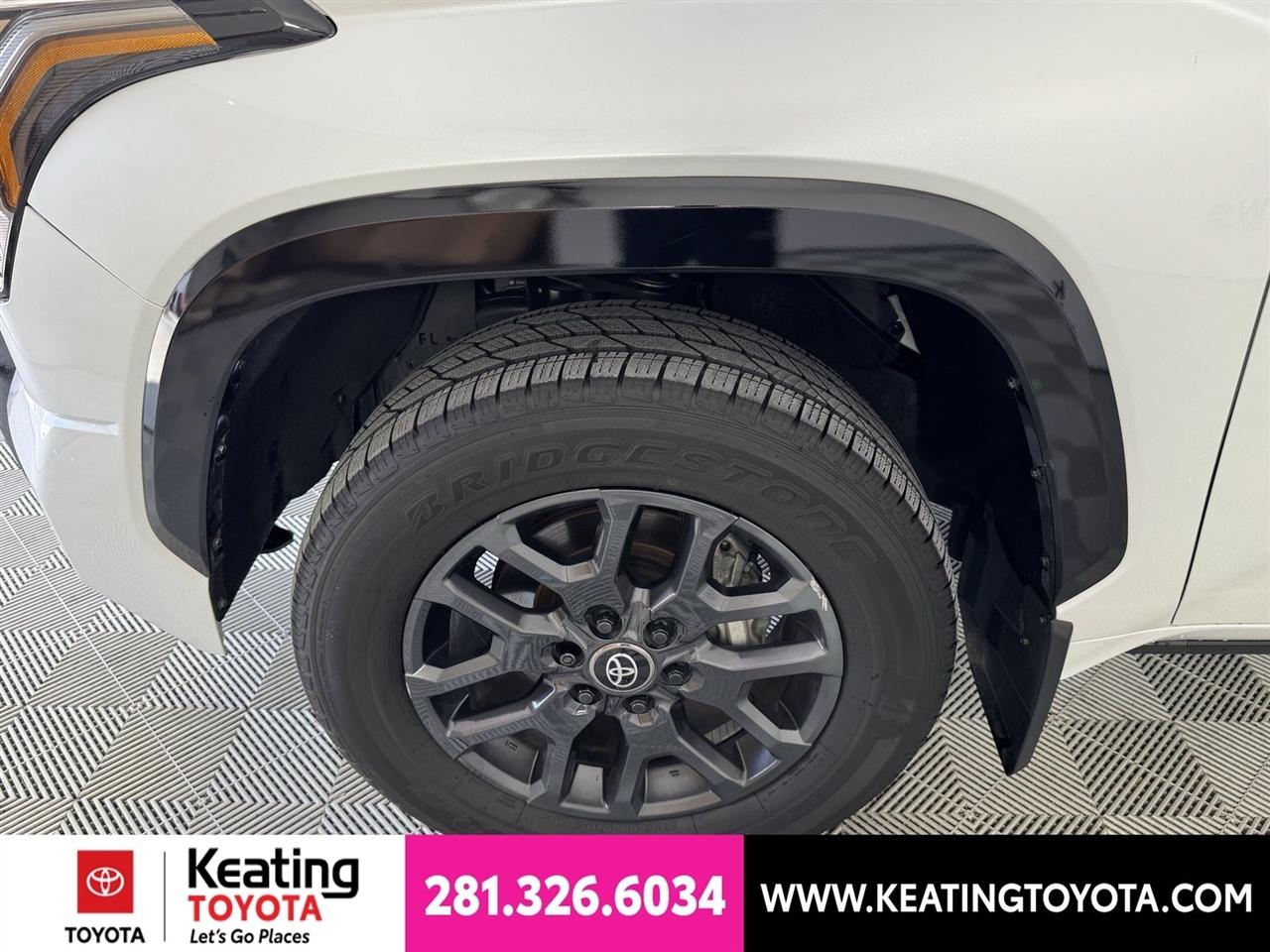Toyota Tundra Platinum CrewMax 4WD Hybrid 2025