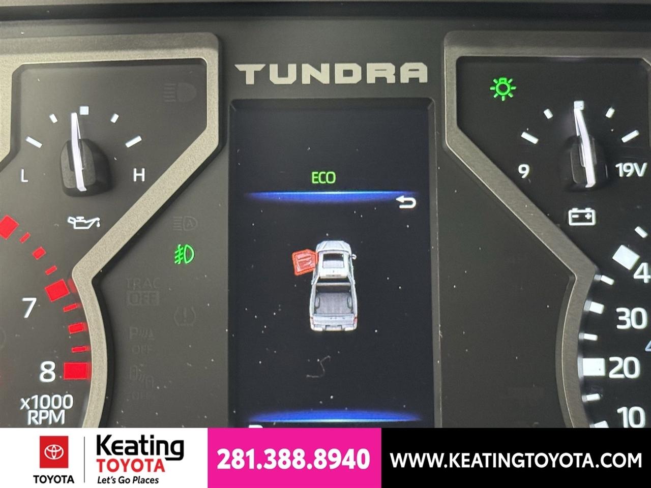 Toyota Tundra SR5 CrewMax 2WD 2026